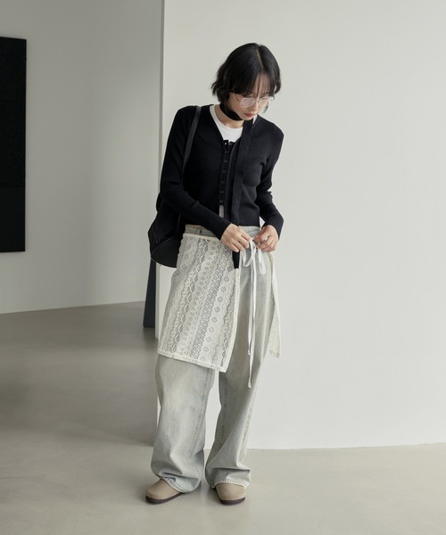 UNE MANSION(ユヌマンション)の「サイドスリットストリングリボン起毛ニットレースラップスカート(スカート・レディース・ブラック/アイボリー・FREE)」の13枚目の写真