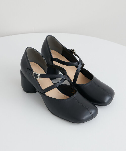 DISCOAT(ディスコート)の「【大型店・WEB限定】円柱ヒールクロスストラップシューズ(パンプス・レディース・ブラック・LARGE/MEDIUM/SMALL)」の16枚目の写真