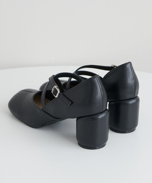 DISCOAT(ディスコート)の「【大型店・WEB限定】円柱ヒールクロスストラップシューズ(パンプス・レディース・ブラック・LARGE/MEDIUM/SMALL)」の18枚目の写真