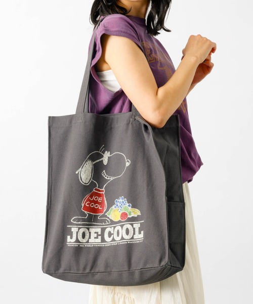 FRUIT OF THE LOOM（フルーツオブザルーム）の「【FRUIT OF THE LOOM】PEANUTS サイドポケットトートバッグ / A4可【WEB限定】（トートバッグ・レディース・その他3/その他2/その他1/その他4・フリー）」の4枚目の写真