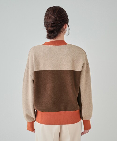 Cutie Blonde（キューティーブロンド）の「◆【S-LL】首元あったか レトロカラーブロッキングニット（ニット/セーター・レディース・ベージュ系4/ホワイト系7/ブラック系4・04/02/01/03）」の18枚目の写真