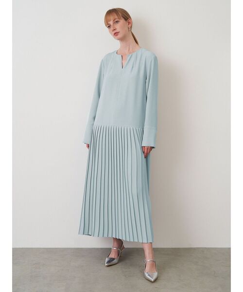 ELENDEEK（エレンディーク）の「マルチネックワンピース（ワンピース・レディース・ブルー/ブラック・01/02）」の3枚目の写真