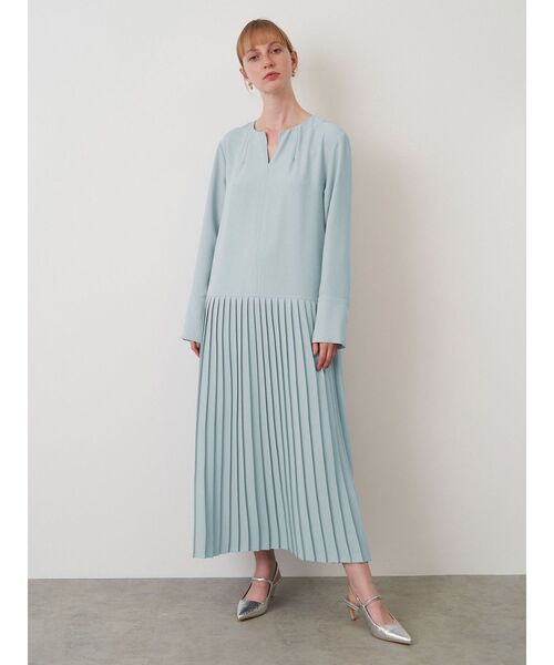 ELENDEEK（エレンディーク）の「マルチネックワンピース（ワンピース・レディース・ブルー/ブラック・01/02）」の4枚目の写真