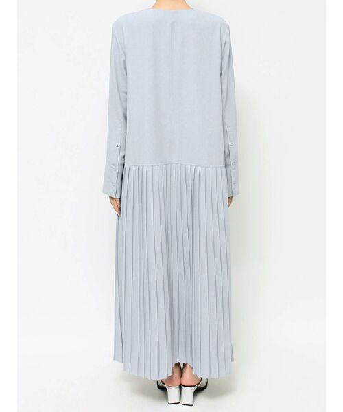 ELENDEEK（エレンディーク）の「マルチネックワンピース（ワンピース・レディース・ブルー/ブラック・01/02）」の20枚目の写真