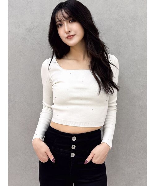 GYDA(ジェイダ)の「GDビジューニットトップス(ニット/セーター・レディース・オフホワイト/ブラック・FREE)」の2枚目の写真