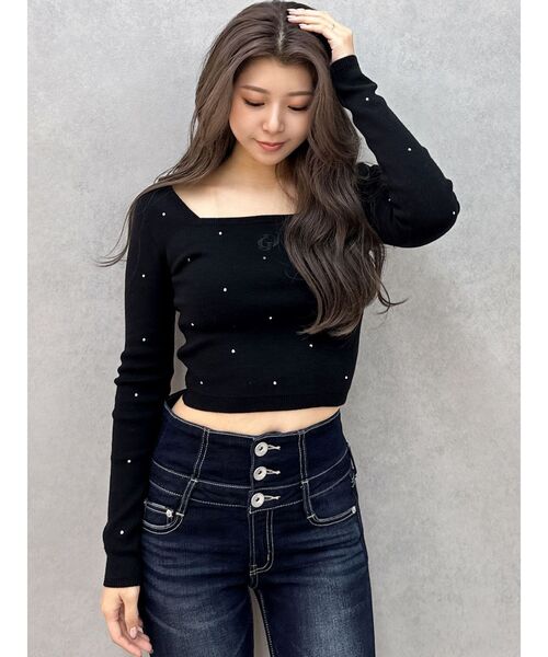 GYDA(ジェイダ)の「GDビジューニットトップス(ニット/セーター・レディース・オフホワイト/ブラック・FREE)」の4枚目の写真