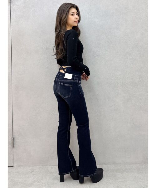 GYDA(ジェイダ)の「GDビジューニットトップス(ニット/セーター・レディース・オフホワイト/ブラック・FREE)」の7枚目の写真