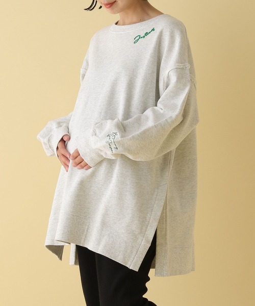 LEPSIM(レプシィム)の「【産前・産後対応】マタニティ/スリット刺繍チュニックワンピース 287571(マタニティウェア/グッズ・レディース・ブラック/オフホワイト/ライトグレー/ピンク・FREE)」の3枚目の写真
