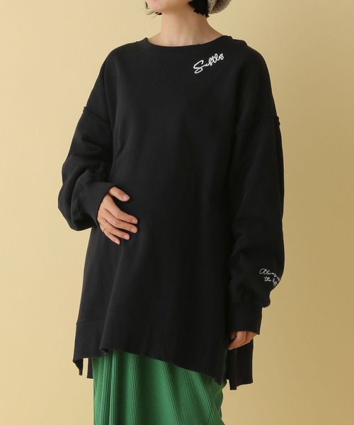 LEPSIM(レプシィム)の「【産前・産後対応】マタニティ/スリット刺繍チュニックワンピース 287571(マタニティウェア/グッズ・レディース・ブラック/オフホワイト/ライトグレー/ピンク・FREE)」の2枚目の写真