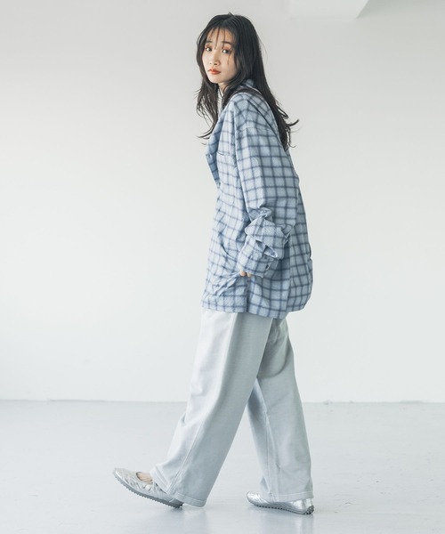 LOWRYS FARM(ローリーズファーム)の「シアサッカーチェックシャツLS 321317(シャツ/ブラウス・メンズ・グレー/ブルー/チャコールグレー・MEDIUM/LARGE)」の12枚目の写真