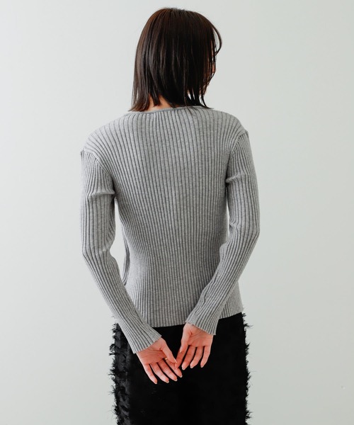 SENSE OF PLACE by URBAN RESEARCH(センスオブプレイスバイアーバンリサーチ)の「アンサンブルレイヤードセーター(ニット/セーター・レディース・グレー/アイボリー/ブラック・ONE)」の21枚目の写真