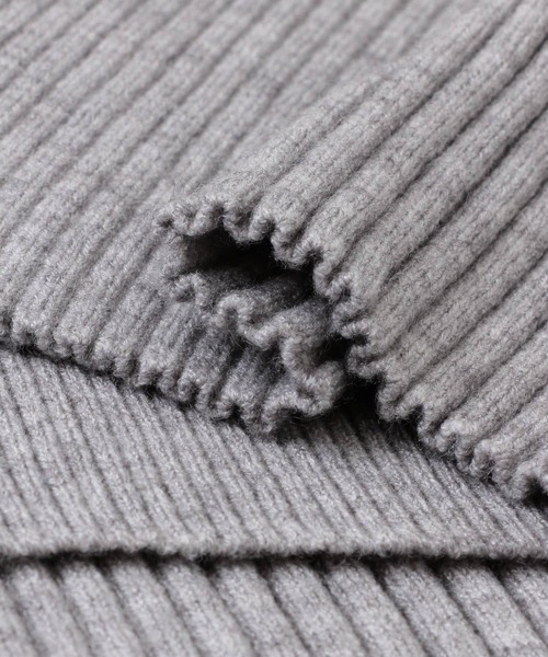 SENSE OF PLACE by URBAN RESEARCH(センスオブプレイスバイアーバンリサーチ)の「アンサンブルレイヤードセーター(ニット/セーター・レディース・グレー/アイボリー/ブラック・ONE)」の9枚目の写真