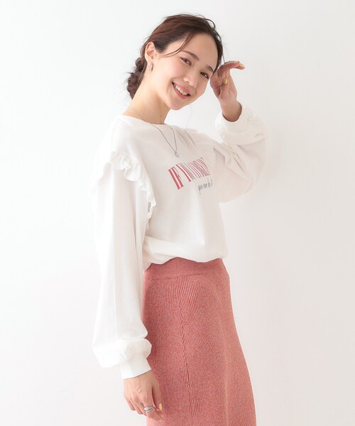 Cutie Blonde（キューティーブロンド）の「【S-LL/洗える】ショルダーフリルが目を惹く ロゴプリントロンT（Tシャツ/カットソー・レディース・チャコールグレー/ホワイト/イエロー系その他・01/02/03/04）」の8枚目の写真