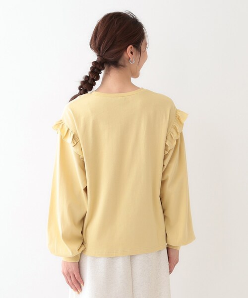 Cutie Blonde（キューティーブロンド）の「【S-LL/洗える】ショルダーフリルが目を惹く ロゴプリントロンT（Tシャツ/カットソー・レディース・チャコールグレー/ホワイト/イエロー系その他・01/02/03/04）」の21枚目の写真