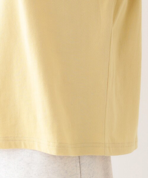 Cutie Blonde（キューティーブロンド）の「【S-LL/洗える】ショルダーフリルが目を惹く ロゴプリントロンT（Tシャツ/カットソー・レディース・チャコールグレー/ホワイト/イエロー系その他・01/02/03/04）」の5枚目の写真
