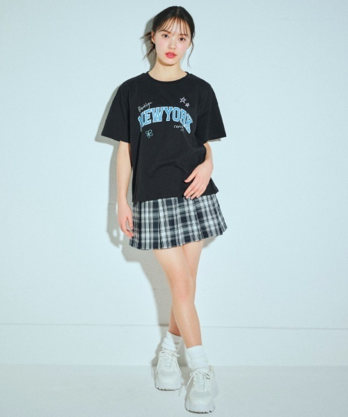 LOVETOXIC（ラブトキシック）の「厚底スニーカー（スニーカー・キッズ・ホワイト/ブラック/ベージュ・23-23.5cm/24-24.5cm/22-22.5）」の5枚目の写真