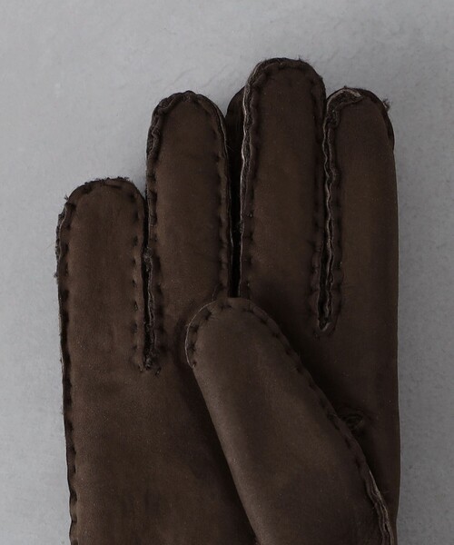 UNITED ARROWS(ユナイテッドアローズ)の「<MARIO PORTOLANO> シアリング グローブ(手袋・メンズ・ダークブラウン・8)」の4枚目の写真