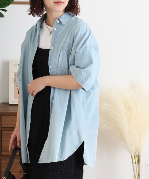 atONE(アットワン)の「オーバーサイズデニムシャツ(シャツ/ブラウス・レディース・ワンウォッシュ/ライトブルー/ネイビー・M-L/4L~5L/LL~3L)」の5枚目の写真