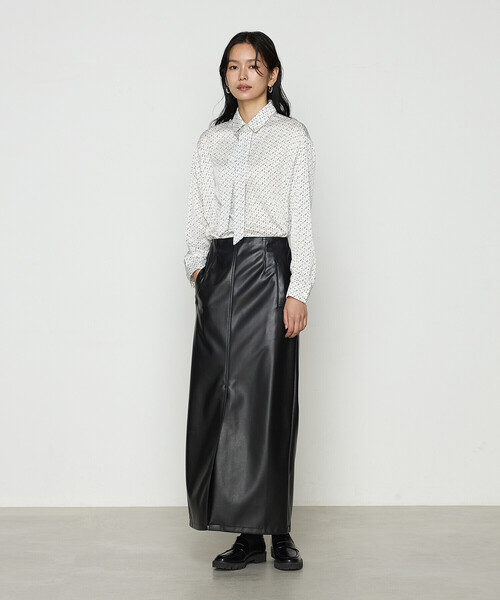 COMME CA（コムサ）の「サテンワッシャーダイヤ小紋柄 ブラウス（シャツ/ブラウス・レディース・ネイビー/オフホワイト・9号/11号）」の9枚目の写真