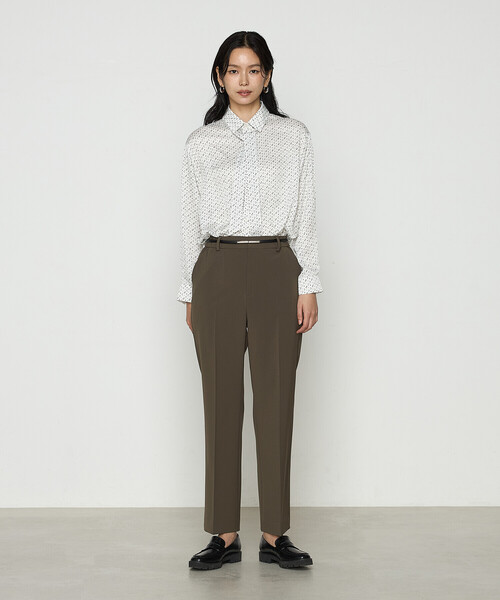 COMME CA（コムサ）の「サテンワッシャーダイヤ小紋柄 ブラウス（シャツ/ブラウス・レディース・ネイビー/オフホワイト・9号/11号）」の7枚目の写真