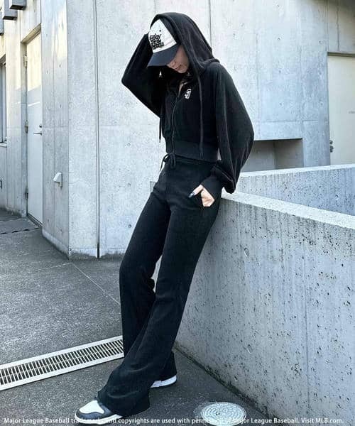 BACK TO THE FIELD（バック トゥー ザ フィールド）の「【MLB】コンパクトパイルセットアップ（ワンピース・レディース・ブラック/グリーン/ホワイト・FREE）」の13枚目の写真