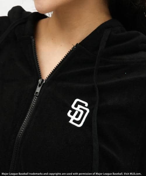 BACK TO THE FIELD（バック トゥー ザ フィールド）の「【MLB】コンパクトパイルセットアップ（ワンピース・レディース・ブラック/グリーン/ホワイト・FREE）」の5枚目の写真