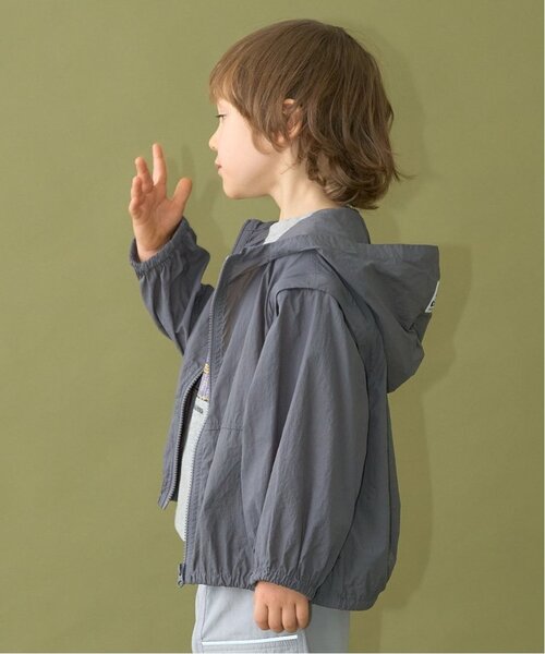 b・ROOM（ビールーム）の「【ベストにもなる2way】シアーウィンドブレーカー（ブルゾン・キッズ・アイボリー/カーキ/ブルー系その他2/チャコール・130cm/140cm/150cm/120cm/100cm/110cm）」の2枚目の写真