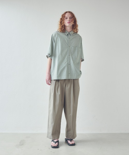 Kelen（ケレン）の「「KELEN MENS / ケレン メンズ」 バイアスビッグシャツ DOPEY（シャツ/ブラウス・メンズ・ブルー/イエロー/グリーン・38/40）」の4枚目の写真