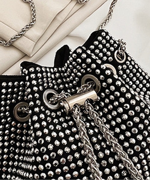 NANEA(ナネア)の「ラインストーンミニ巾着チェーンバッグ(ショルダーバッグ・レディース・ベージュ/イエロー/グリーン/ピンク/ブラック/ブラック×ブラック/ブルー/ホワイト・フリー)」の20枚目の写真