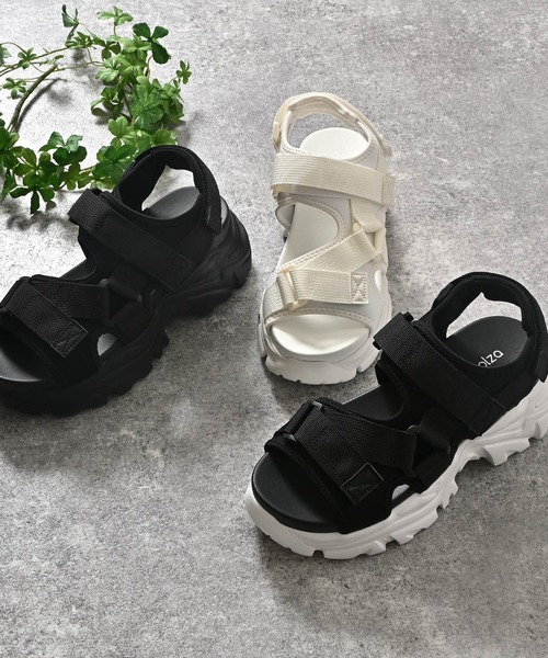 Honeys(ハニーズ)の「厚底スポーツサンダル(サンダル・レディース・ブラック×ホワイト/ブラック/ホワイト・LL/S/M/L)」の17枚目の写真