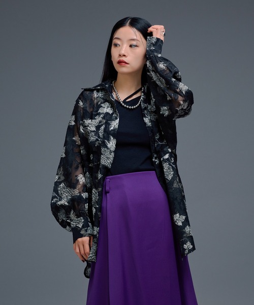 Ellno de Mavie(エルノデメヴィ)の「オパールシアールーズシャツ(シャツ/ブラウス・レディース・ブラック/オフホワイト・FREE)」の13枚目の写真