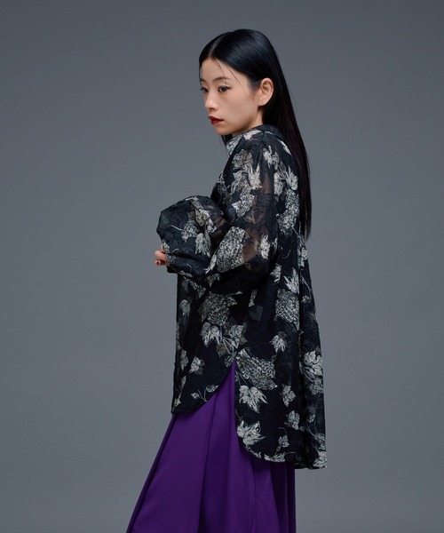 Ellno de Mavie(エルノデメヴィ)の「オパールシアールーズシャツ(シャツ/ブラウス・レディース・ブラック/オフホワイト・FREE)」の12枚目の写真