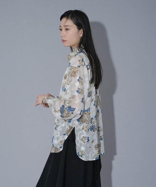 Ellno de Mavie(エルノデメヴィ)の「オパールシアールーズシャツ(シャツ/ブラウス・レディース・ブラック/オフホワイト・FREE)」の6枚目の写真