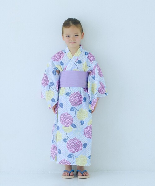 green label relaxing（グリーンレーベルリラクシング）の「浴衣 アジサイ/ キッズ（浴衣・キッズ・ライトブルー/オフホワイト・S/M/L）」の3枚目の写真