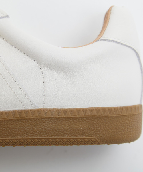 MEN'S MELROSE(メンズメルローズ)の「42700 ALL LEATHER GERMAN TRAINER / ジャーマントレーナー | レザースニーカー(スニーカー・メンズ・ホワイト/ブラック・41/42/40)」の8枚目の写真