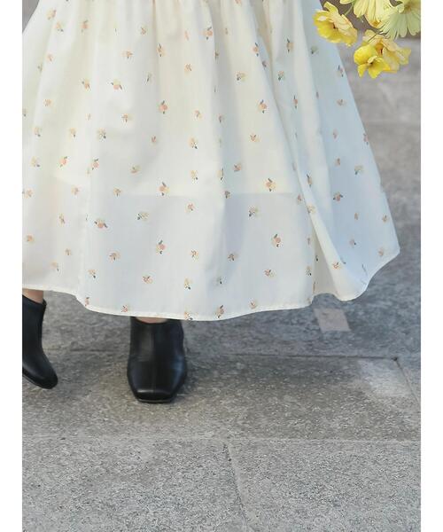 Te chichi TERRASSE（テチチテラス）の「【日比谷花壇コラボ】プリントシャーリングスカート（セットアップ可）（スカート・レディース・オフホワイト/ネイビー/キャメル・F）」の6枚目の写真