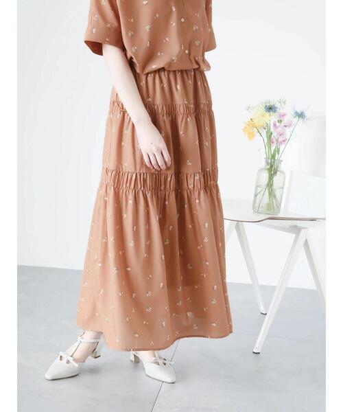 Te chichi TERRASSE（テチチテラス）の「【日比谷花壇コラボ】プリントシャーリングスカート（セットアップ可）（スカート・レディース・オフホワイト/ネイビー/キャメル・F）」の11枚目の写真