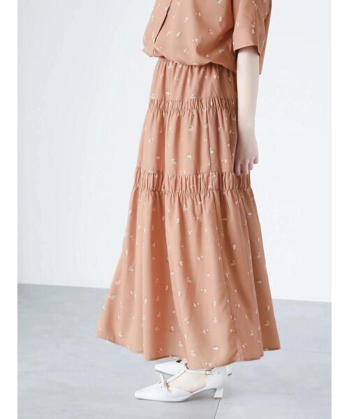 Te chichi TERRASSE（テチチテラス）の「【日比谷花壇コラボ】プリントシャーリングスカート（セットアップ可）（スカート・レディース・オフホワイト/ネイビー/キャメル・F）」の12枚目の写真