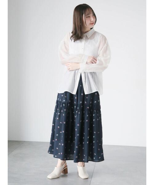 Te chichi TERRASSE（テチチテラス）の「【日比谷花壇コラボ】プリントシャーリングスカート（セットアップ可）（スカート・レディース・オフホワイト/ネイビー/キャメル・F）」の17枚目の写真