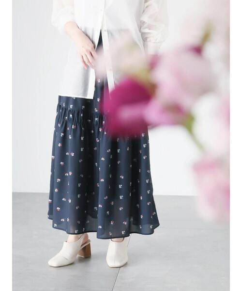 Te chichi TERRASSE（テチチテラス）の「【日比谷花壇コラボ】プリントシャーリングスカート（セットアップ可）（スカート・レディース・オフホワイト/ネイビー/キャメル・F）」の20枚目の写真