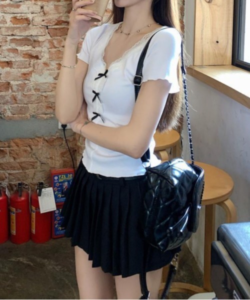 LADY LIKE(レディライク)の「リボンレースV開きトップス(Tシャツ/カットソー・レディース・グレー/ホワイト・M)」の16枚目の写真