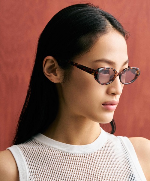 NUEF （ヌエフ）の「ユニセックス対応/NUEF/quatre-vingt-neuf89/オーバルサングラス（サングラス・レディース・ホワイト/ブラウン/ブラック/ブラウン系その他・FREE）」の13枚目の写真