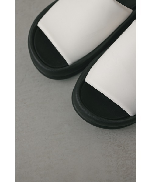 STYLEMIXER(スタイルミキサー)の「インソールフラットサンダル(サンダル・レディース・ホワイト/ブラック・SMALL/MEDIUM/LARGE)」の10枚目の写真