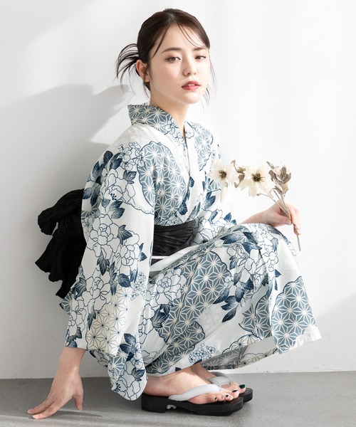 SOUBIEN（ソウビエン）の「“初心者でもプロの着姿”新二部式 セパレート浴衣3点セット（上衣・下衣・おはしょり布＋帯＋伊達締)【SOUBIEN】（浴衣・レディース・ホワイト系その他/ネイビー系/パープル系/グレー系/ブラック系2/ブラック系4/ブラック系/ネイビー系3/ネイビー系2/ブラック系3/その他/ベージュ系その他/グレイッシュベージュ/ブルー系/ホワイト×パープル/ネイビー系5/ネイビー系1/ネイビー系4/ベージュ系/ベージュ系その他2/ダルブルー系/サックスブルー系/ホワイト×ブルー/パープル系1/オレンジ系/ホワイト系/ピンク系・FREE）」の3枚目の写真