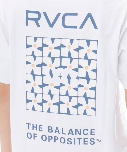 RVCA(ルーカ)の「【RVCA/ルーカ】 25SS DAISY VA BOX LOGO LOOSE FIT SS TEE/半袖バックプリントロゴTシャツ(Tシャツ/カットソー・レディース・ブラック/ホワイト・SMALL/MEDIUM)」の5枚目の写真