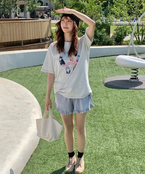 PLEATS PLEASE ストライプ バルーンショートパンツ セール】裾フリル ストライプショートパンツ（その他パンツ