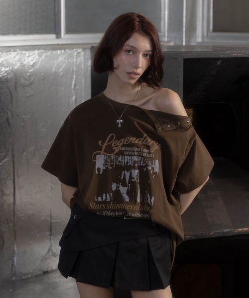 ACLENT(アクレント)の「2WAYアシンメトリーヴィンテージTシャツ(Tシャツ/カットソー・レディース・アイボリー/ブラック/カーキ・FREE)」の20枚目の写真