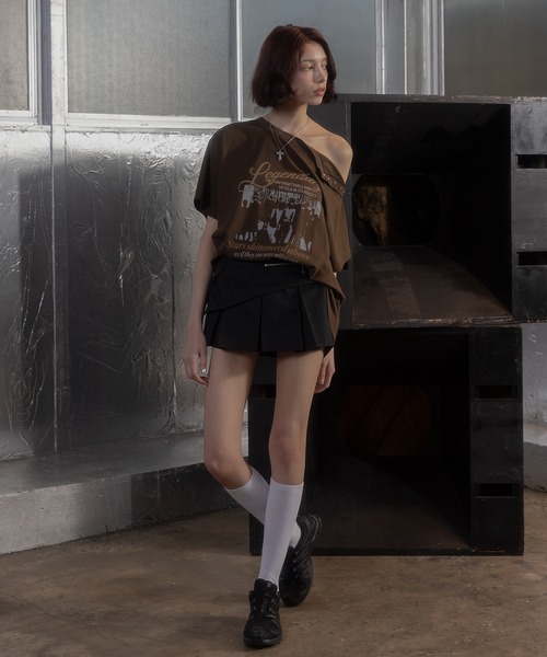 ACLENT(アクレント)の「2WAYアシンメトリーヴィンテージTシャツ(Tシャツ/カットソー・レディース・アイボリー/ブラック/カーキ・FREE)」の22枚目の写真