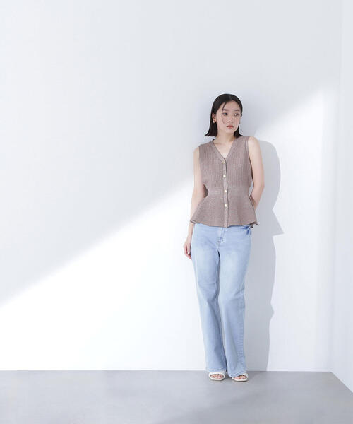 NATURAL BEAUTY BASIC（ナチュラルビューティーベーシック）の「◇デニムフレアパンツ（デニムパンツ・レディース・ブルー系その他2/ネイビー・SMALL/MEDIUM/P/S）」の7枚目の写真