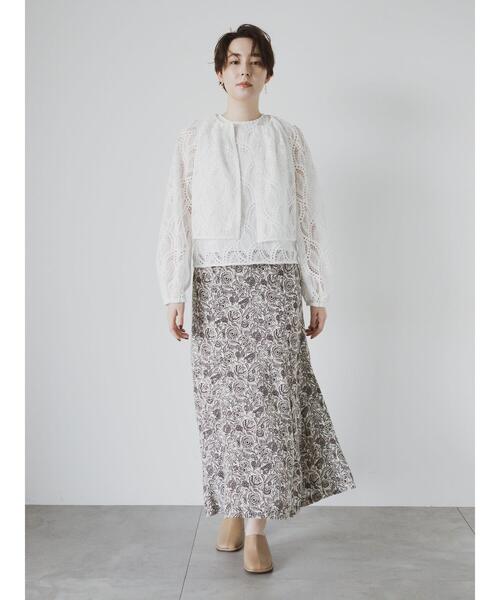 Te chichi CLASSIC（テチチクラシック）の「【DEVEAUX】ボタニカルプリントスカート（セットアップ可）《2025summer catalog item》（スカート・レディース・ベージュ・F）」の2枚目の写真